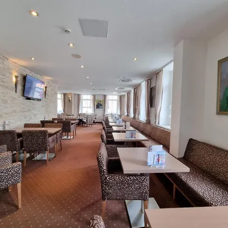 ホテル Rathaushotels All Inklusive 4*