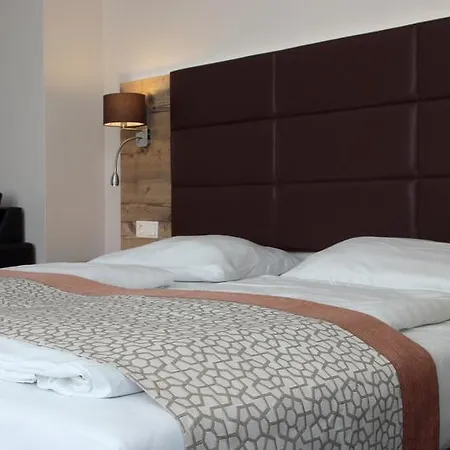 ホテル Rathaushotels All Inklusive 4*