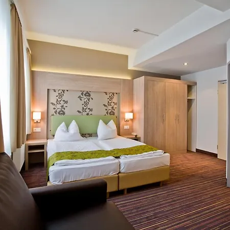Hotel Rathaushotels 4*