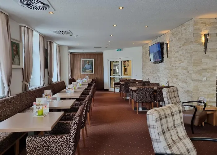 Rathaushotels Inklusive Hotel 4*